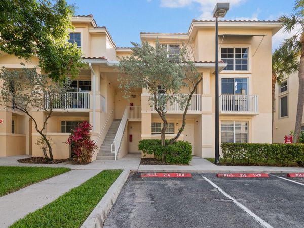 4822 Chancellor Drive, Unit 20, Jupiter, FL 33458