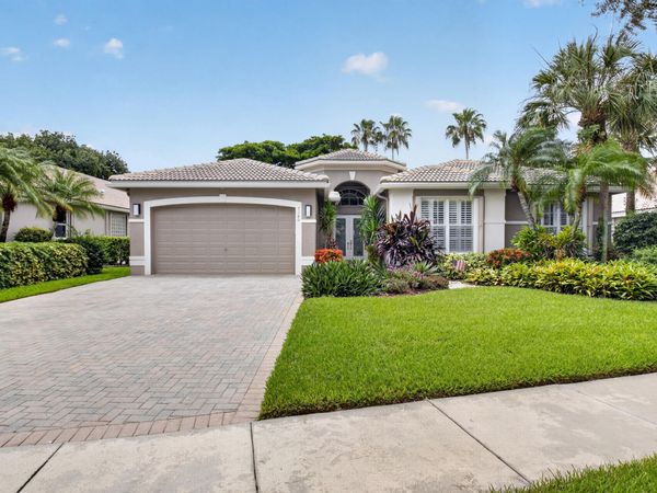 7180 Francisco Bend Drive, Delray Beach, FL 33446