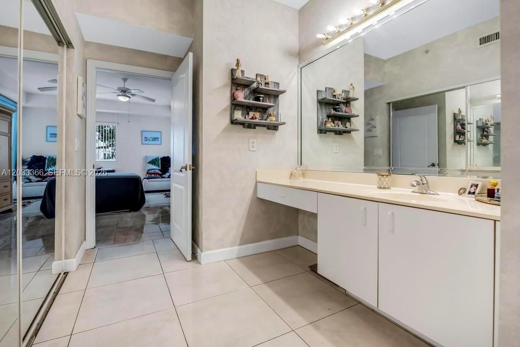 7727 Southampton Ter, Unit 202, Tamarac, FL 33321 Photo