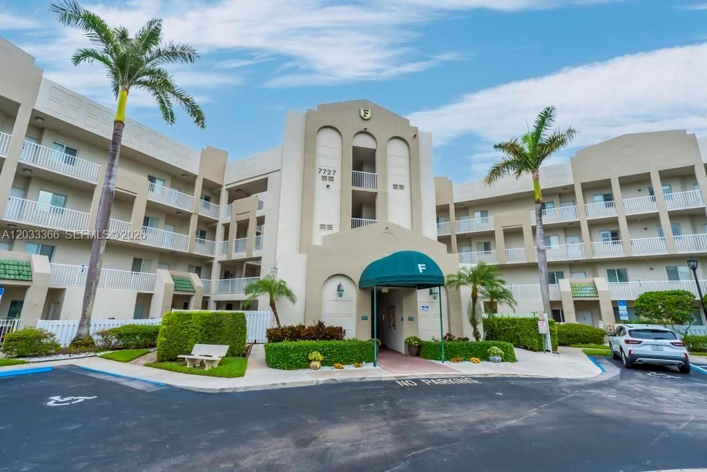 7727 Southampton Ter, Unit 202, Tamarac, FL 33321 Photo