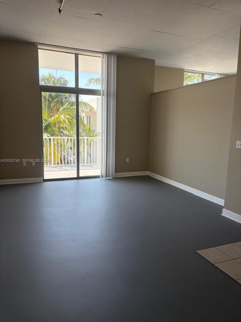 2100 Van Buren St , Unit 322, Hollywood, FL 33020 Photo