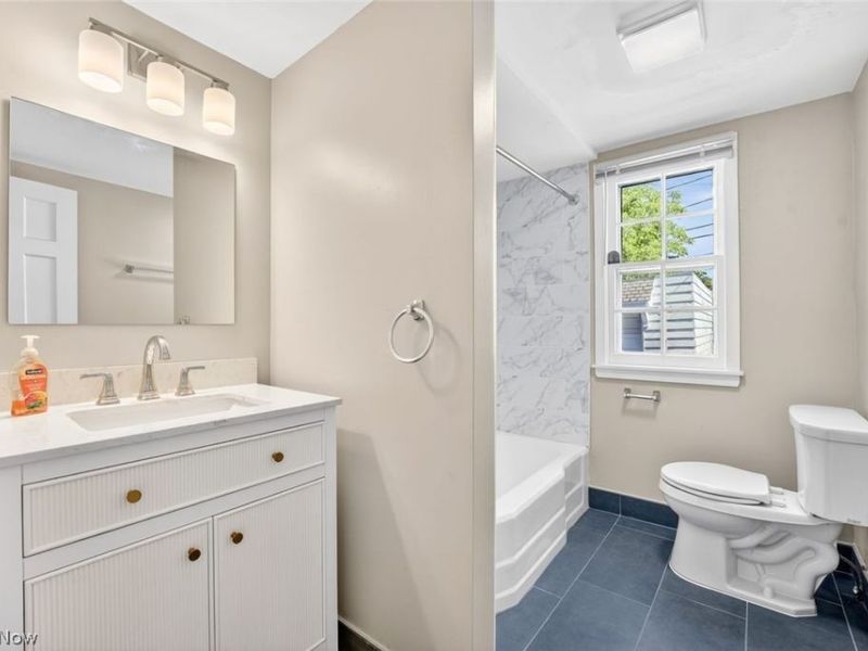 19239 Winslow Road , Unit Lower, Shaker Heights, OH 44122 Photo 13