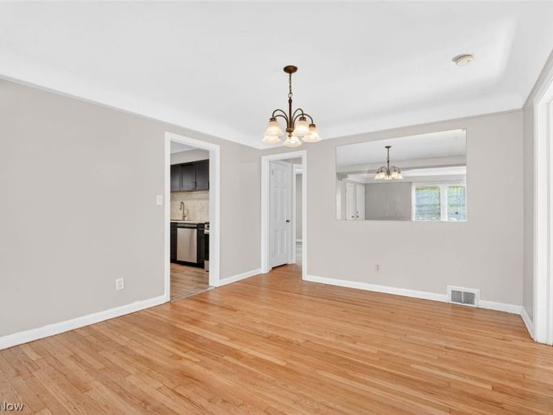 19239 Winslow Road , Unit Lower, Shaker Heights, OH 44122 Photo 6