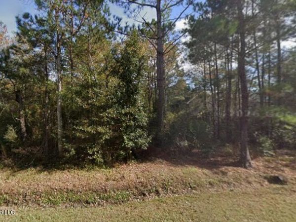 10106 Bancroft Street, Waveland, MS 39576