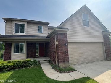 3493 Silver Stone Drive, Milford Twp, MI 48380