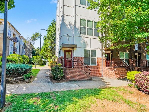 1032 Skyline View Way , Charlotte, NC 28204