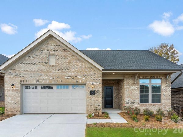 409 Newstyle Way , Gastonia, NC 28056