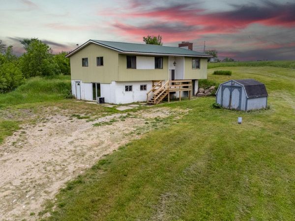 4035 N Comstock Avenue, Hesperia, MI 49421