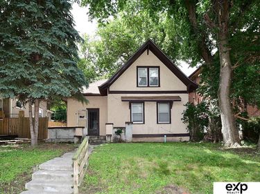 4721 California Street, Omaha, NE 68132