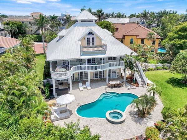 203 San Mateo DR , BONITA SPRINGS, FL 34134