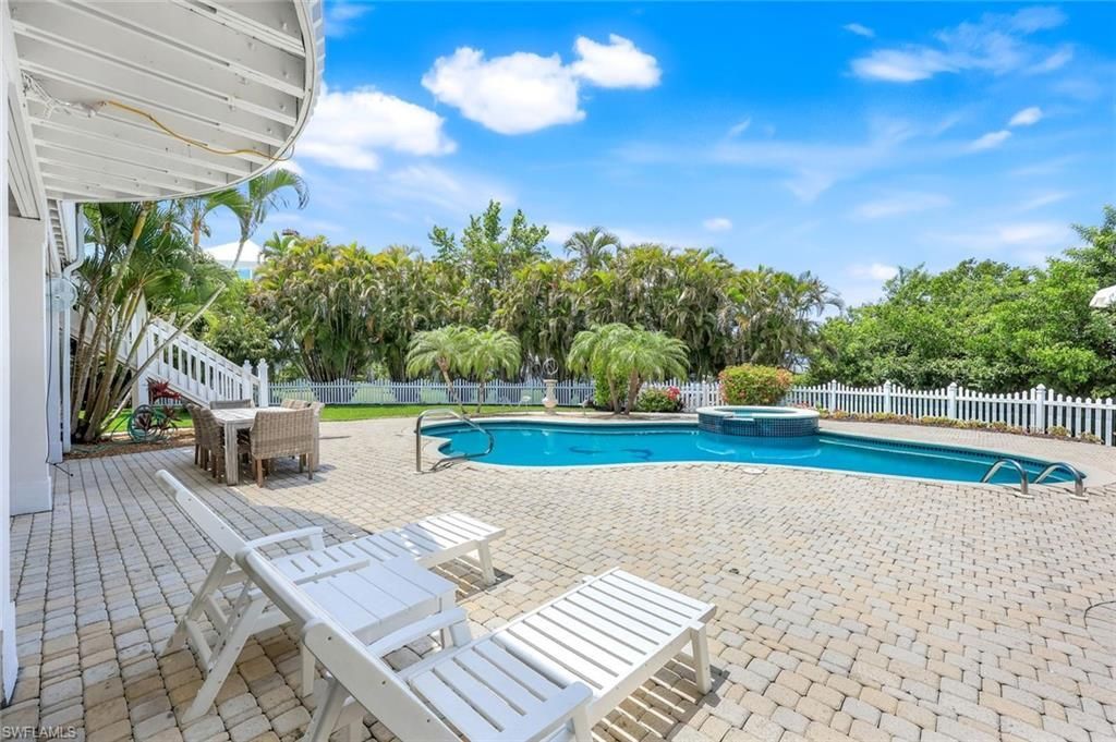203 San Mateo Dr , Bonita Springs, FL 34134 Photo
