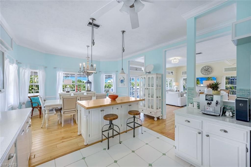 203 San Mateo Dr , Bonita Springs, FL 34134 Photo
