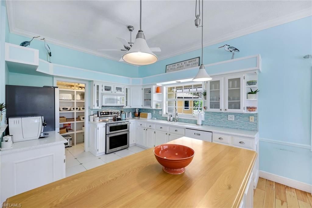 203 San Mateo Dr , Bonita Springs, FL 34134 Photo
