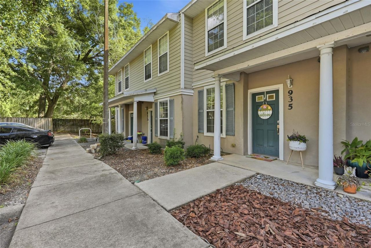 935 NW 21st Avenue , Unit 935, Gainesville, FL 32609 Photo