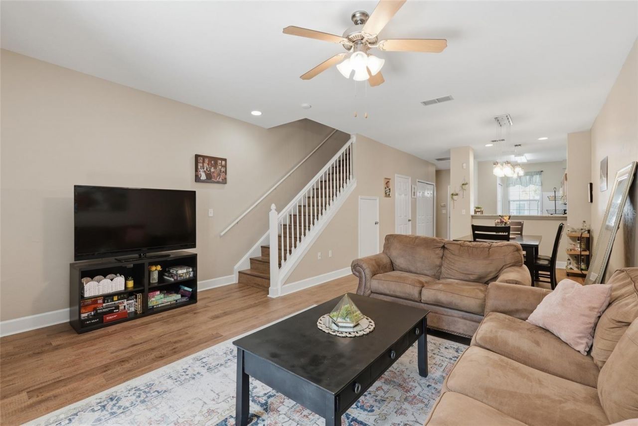 935 NW 21st Avenue , Unit 935, Gainesville, FL 32609 Photo