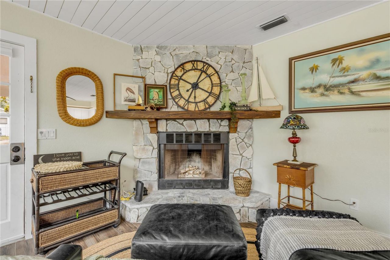 801 Canal Street, New Smyrna Beach, FL 32168 Photo