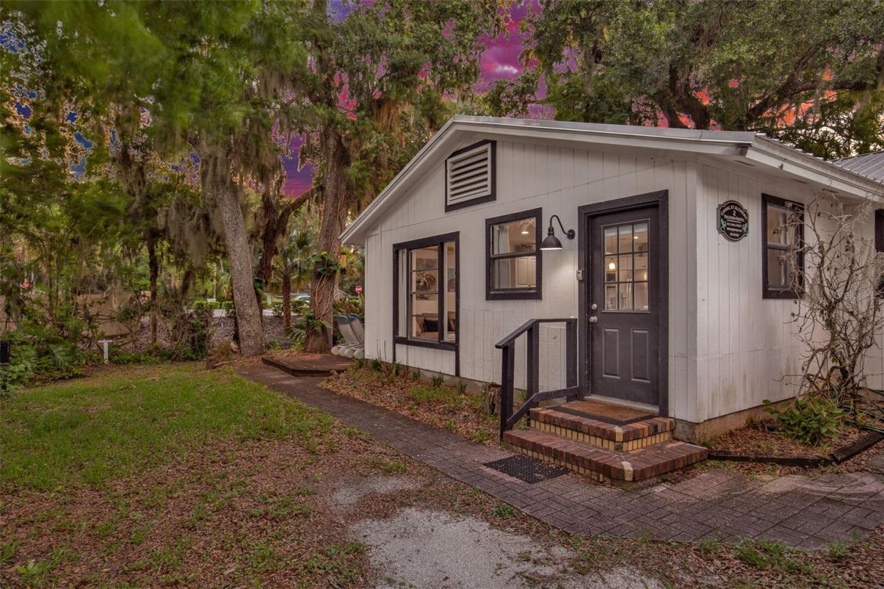 801 Canal Street, New Smyrna Beach, FL 32168 Photo