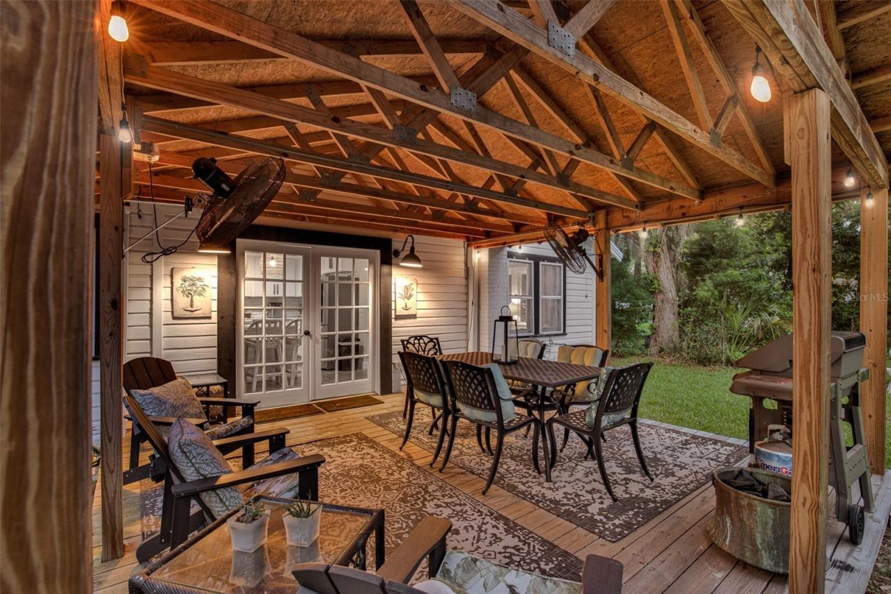 801 Canal Street, New Smyrna Beach, FL 32168 Photo