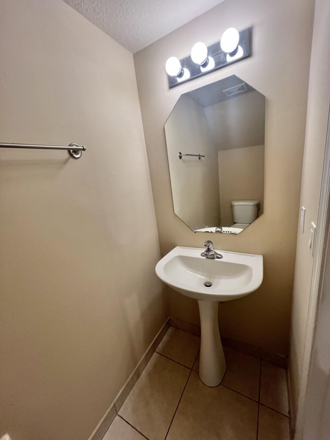 2552 SW Marshfield Court, Port Saint Lucie, FL 34953 Photo