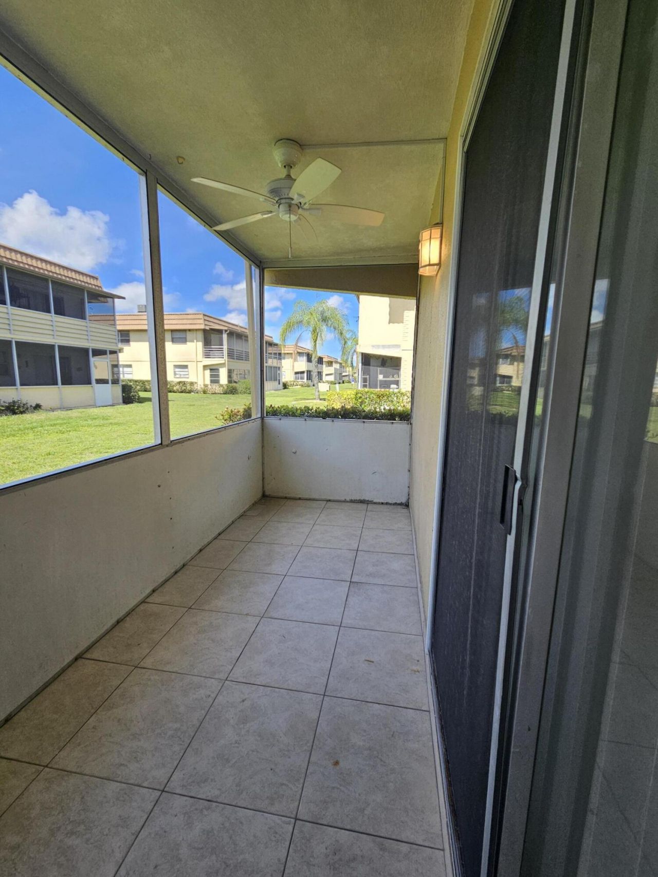 211 E Saxony Lane, Unit 211, Delray Beach, FL 33446 Photo