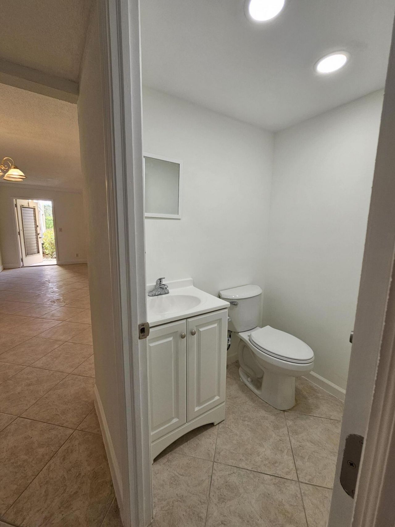 211 E Saxony Lane, Unit 211, Delray Beach, FL 33446 Photo