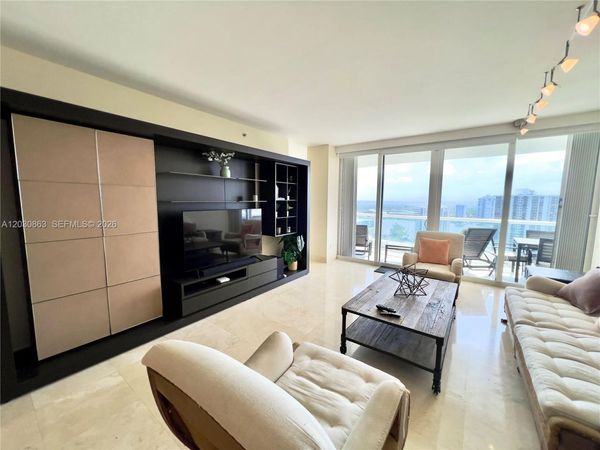 7000 Island Blvd , Unit 2403, Aventura, FL 33160