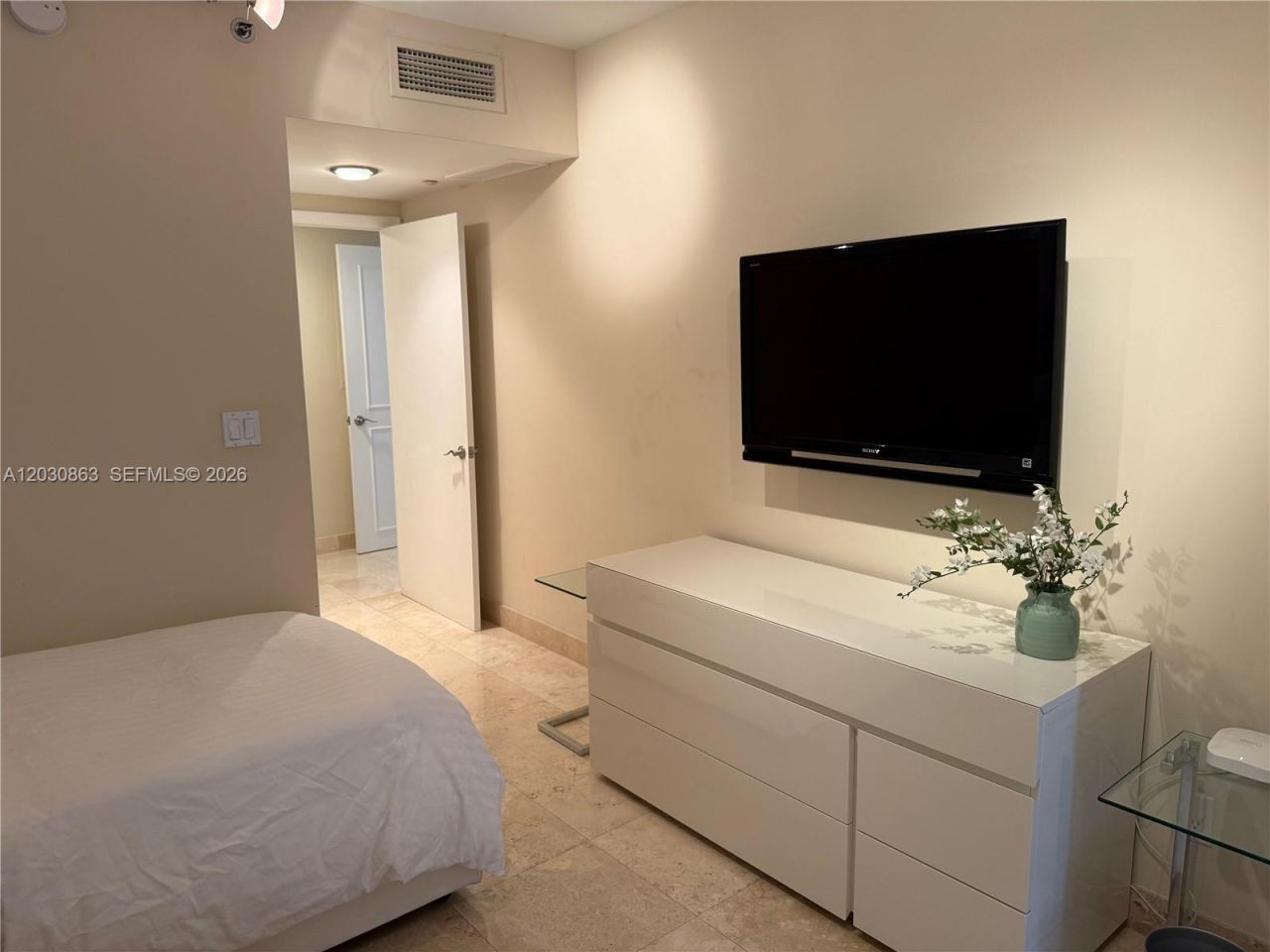7000 Island Blvd , Unit 2403, Aventura, FL 33160 Photo