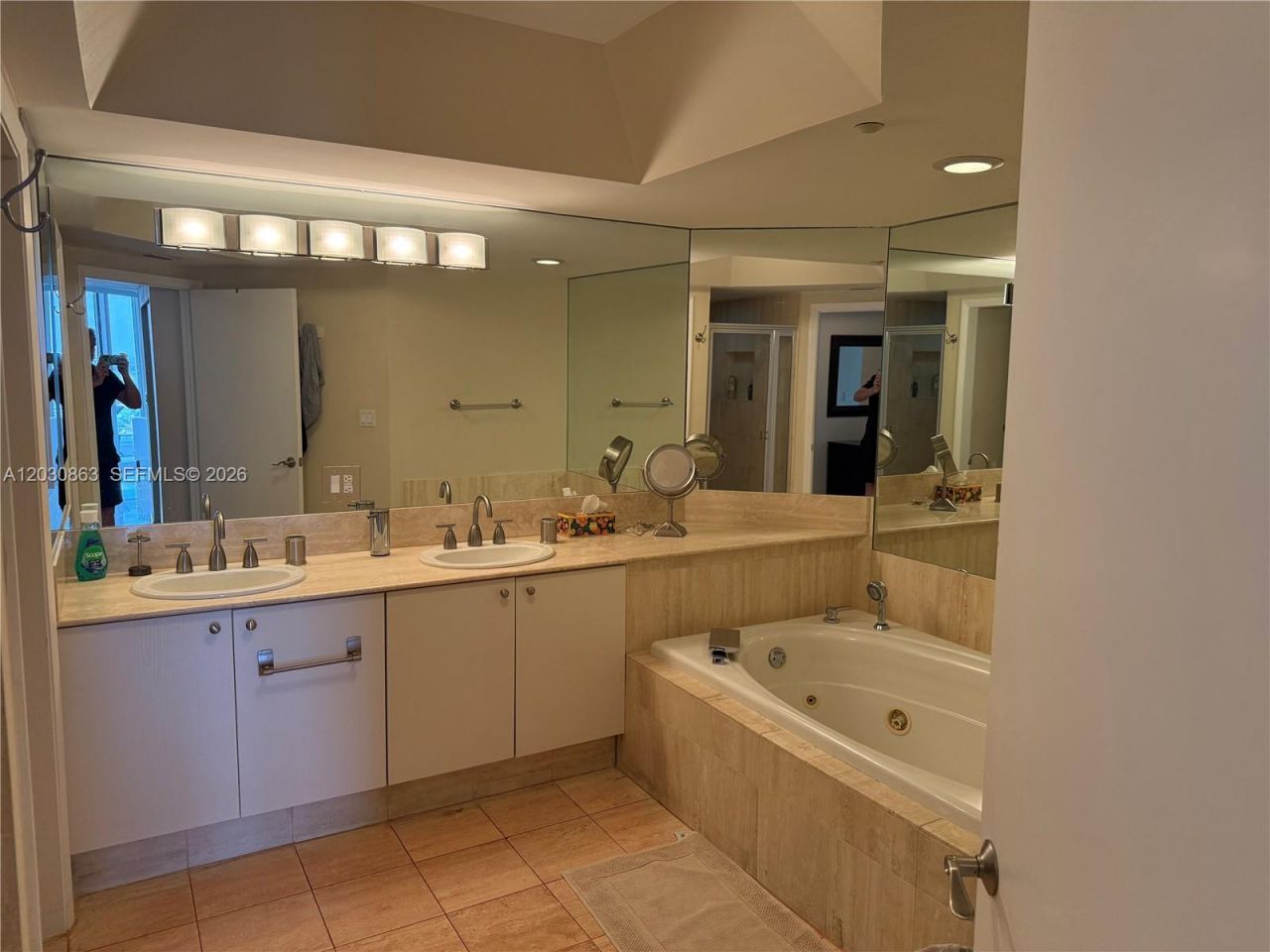 7000 Island Blvd , Unit 2403, Aventura, FL 33160 Photo