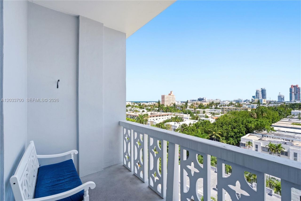 1020 Meridian Ave , Unit 902, Miami Beach, FL 33139 Photo