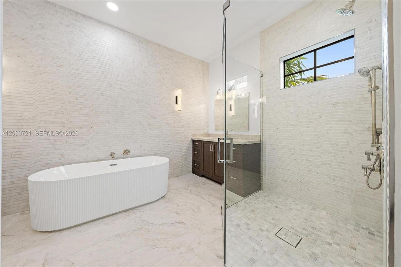309 Cascade Ln , Palm Beach Shores, FL 33404 Photo