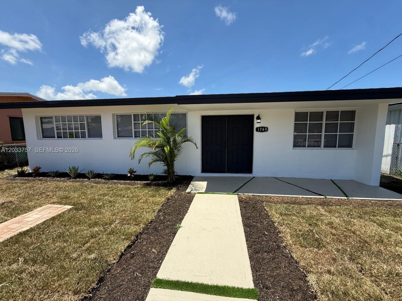 1749 NW 154th St , Miami Gardens, FL 33054 Photo