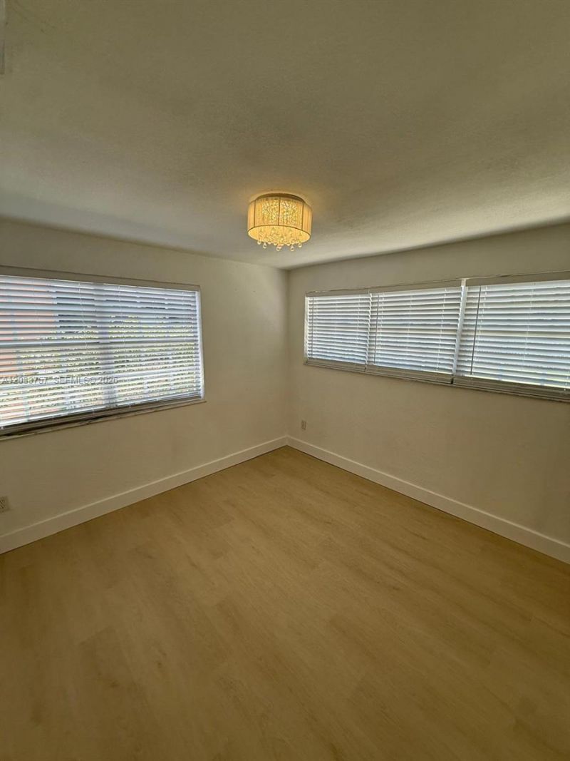 1749 NW 154th St , Miami Gardens, FL 33054 Photo