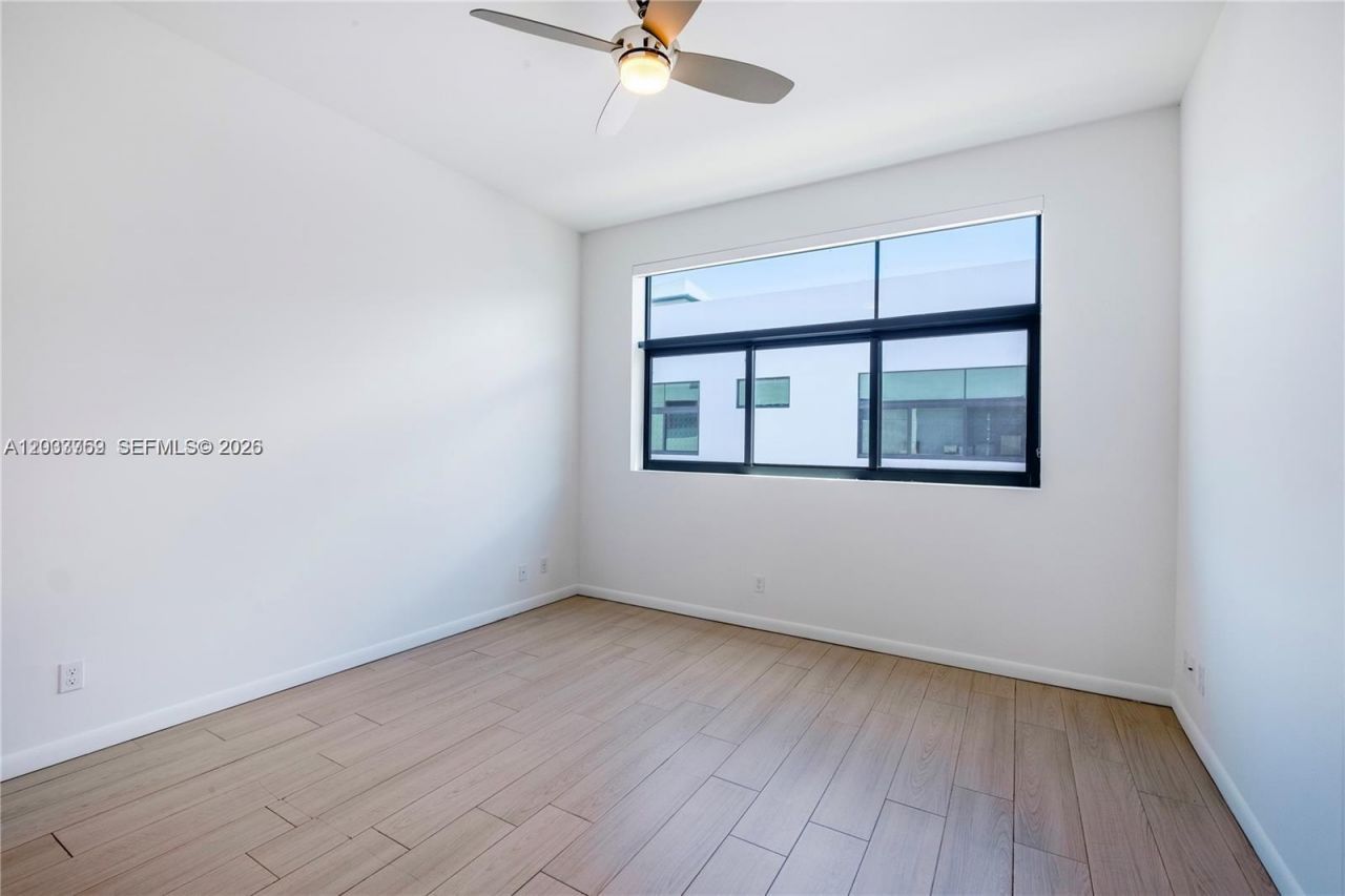 113 NE 6 , Unit 3613, Fort Lauderdale, FL 33304 Photo