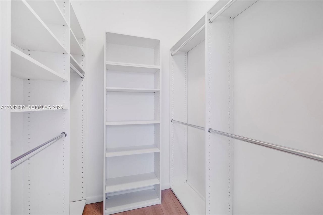 113 NE 6 , Unit 3613, Fort Lauderdale, FL 33304 Photo