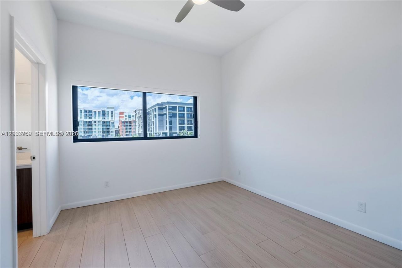 113 NE 6 , Unit 3613, Fort Lauderdale, FL 33304 Photo