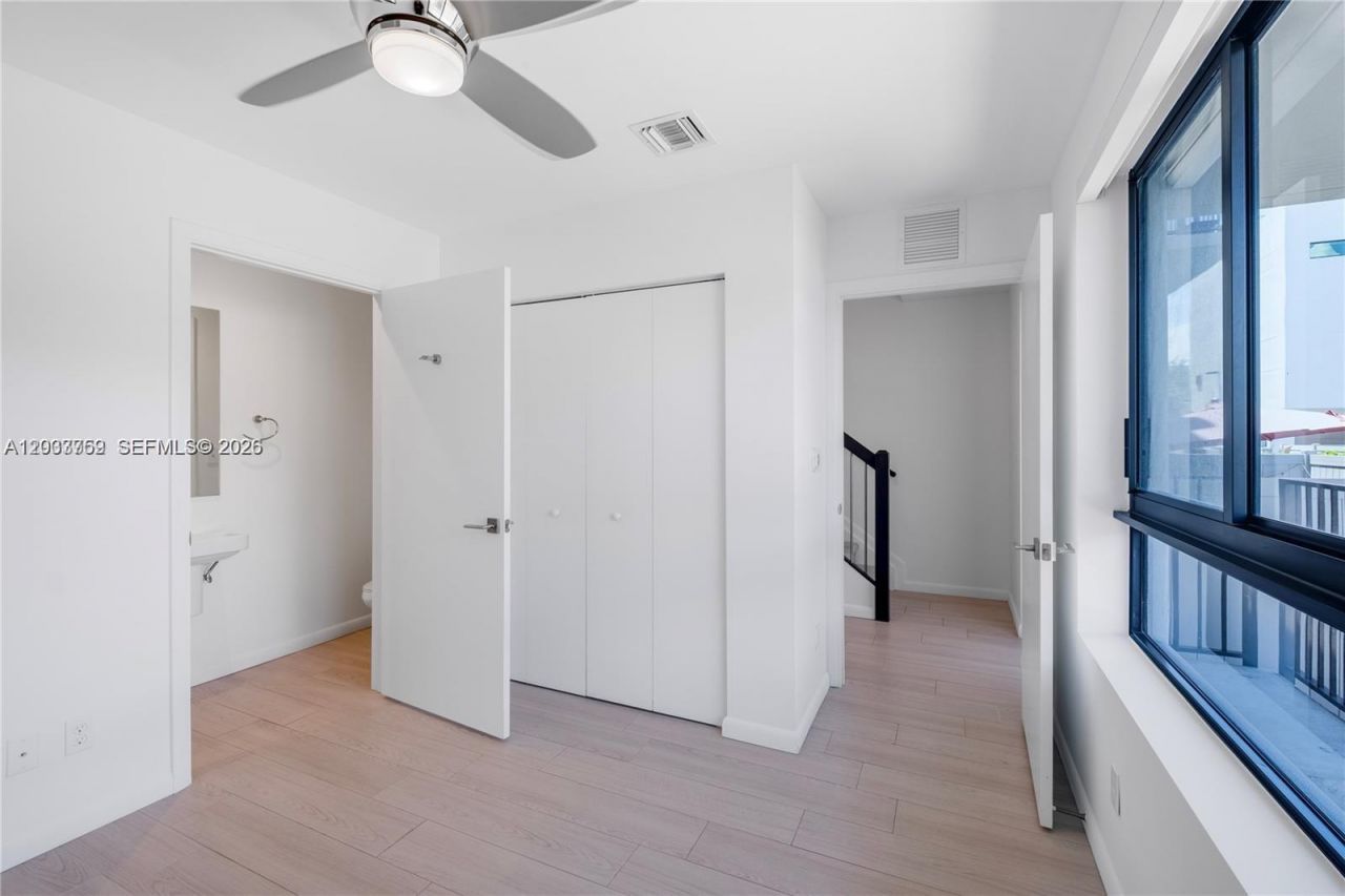 113 NE 6 , Unit 3613, Fort Lauderdale, FL 33304 Photo