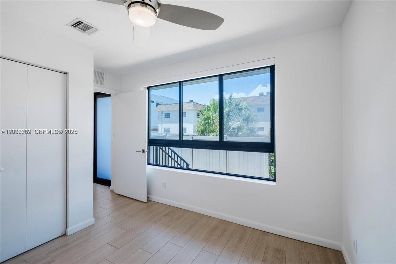 113 NE 6 , Unit 3613, Fort Lauderdale, FL 33304 Photo