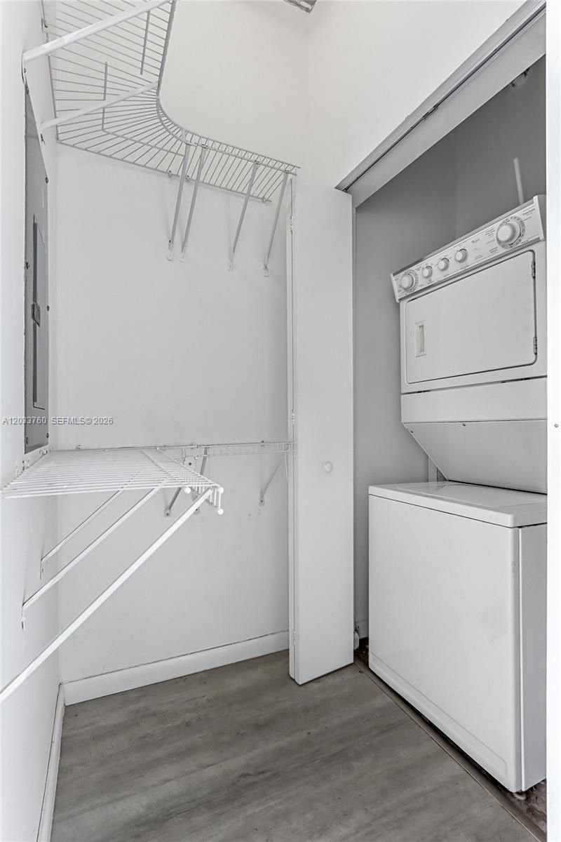 10 SW South River Dr , Unit 910, Miami, FL 33130 Photo