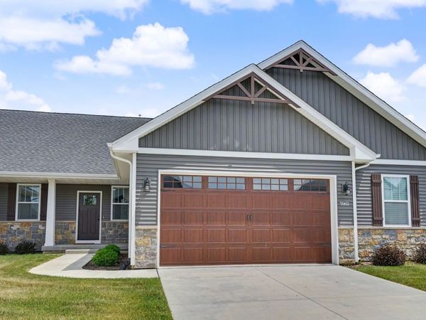 7063 Genesis Way , Bettendorf, IA 52722