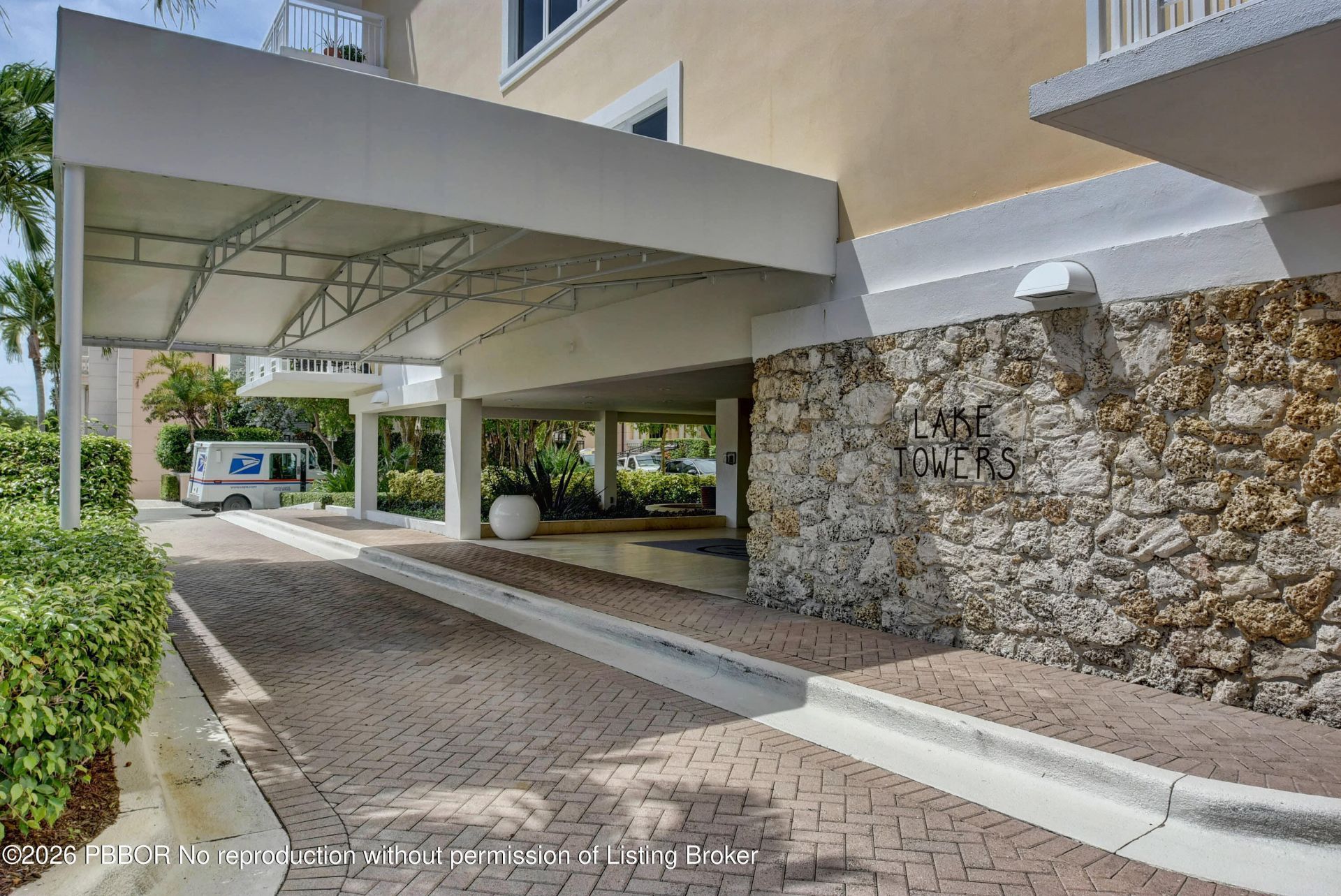250 Bradley Place, Unit 408, Palm Beach, FL 33480 Photo