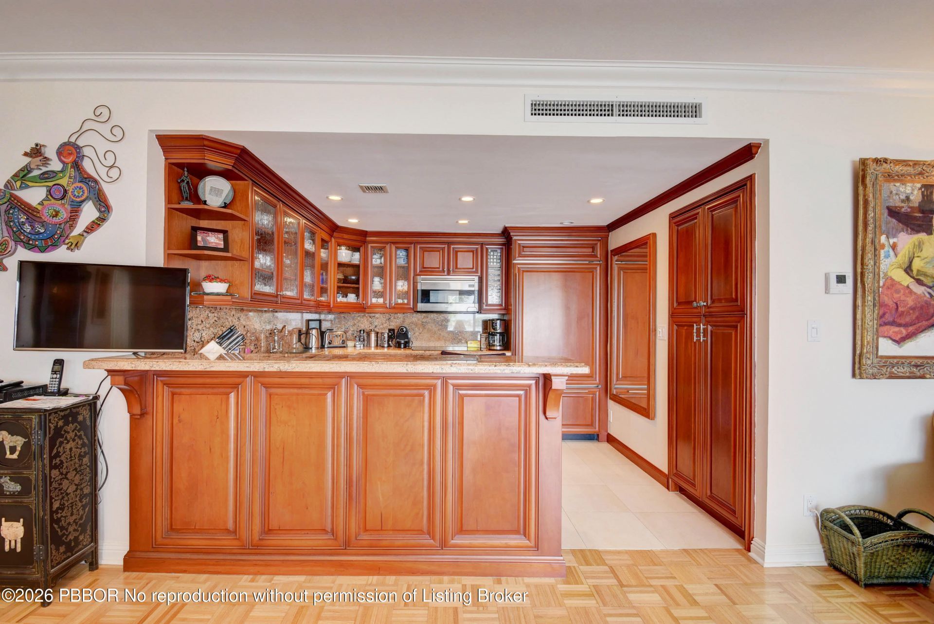 250 Bradley Place, Unit 408, Palm Beach, FL 33480 Photo