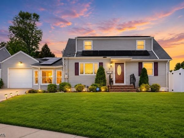 91 Crestview Rd, Woodbridge, NJ 08863