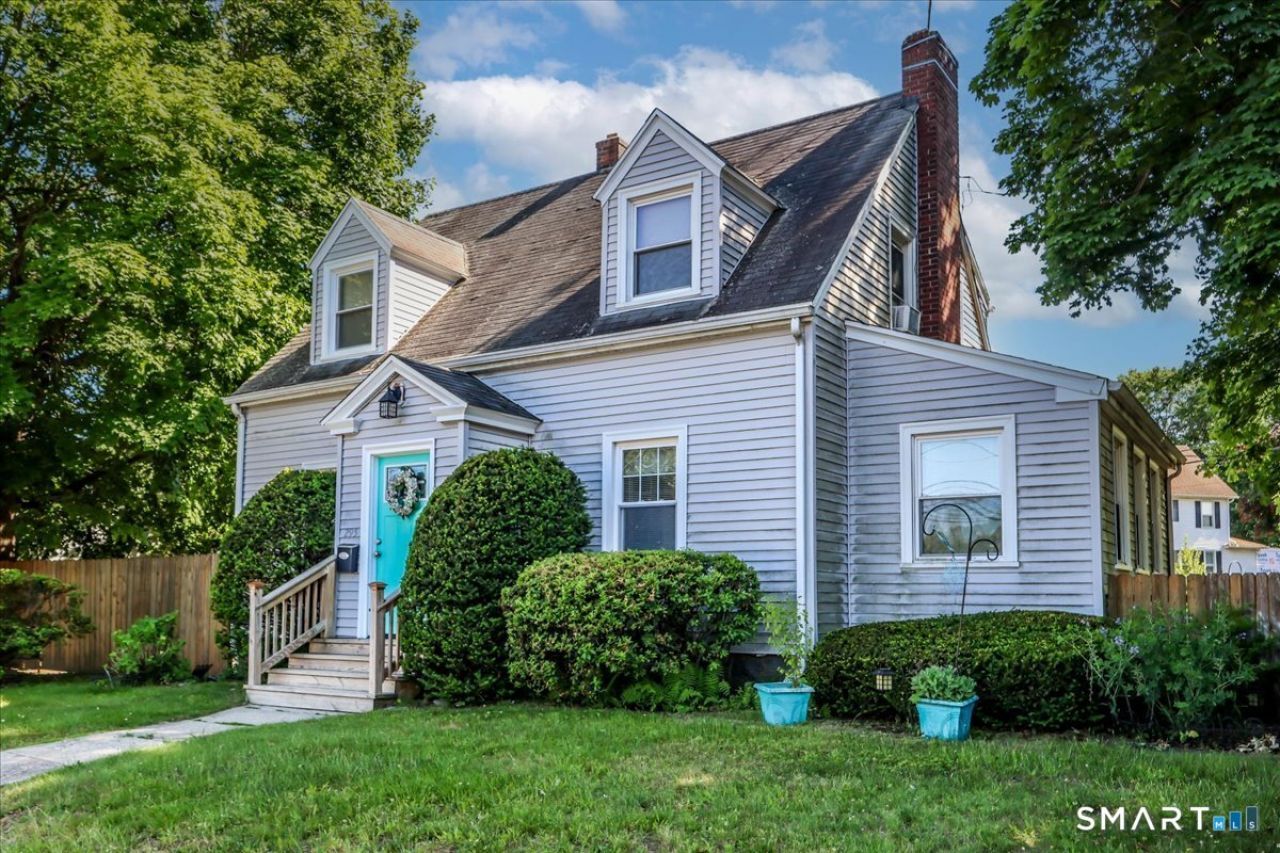 295 Nichols, Stratford, CT 06614 Main Photo