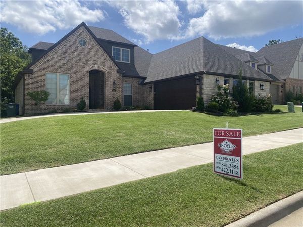 186 N Hawkstone Drive , Fayetteville, AR 72704