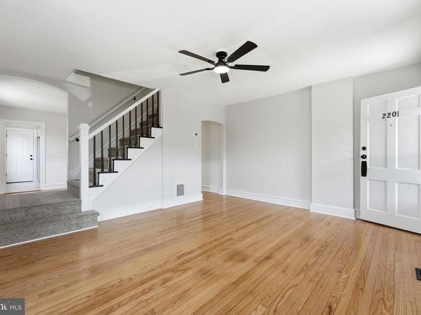 2201 N LOCUST STREET , WILMINGTON, DE 19802