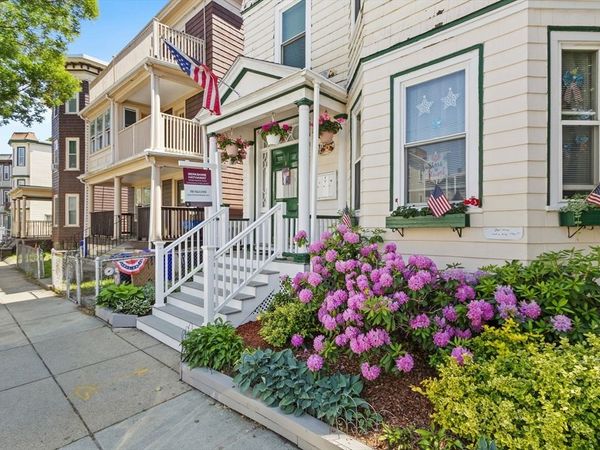 9 Romsey St, Unit 3, Boston, MA 02125