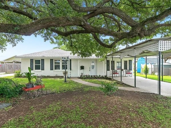 203 BROAD Street , Belle Chasse, LA 70037