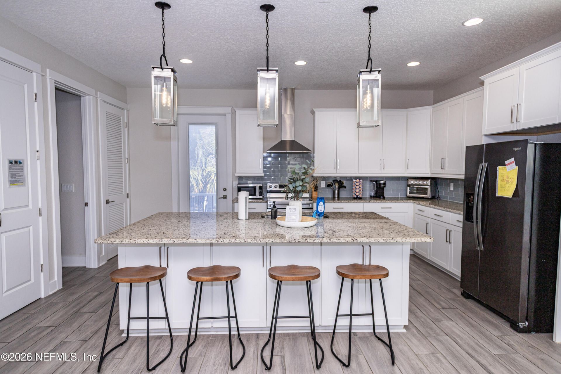 215-217 N 12th Avenue, Jacksonville Beach, FL 32250 Photo