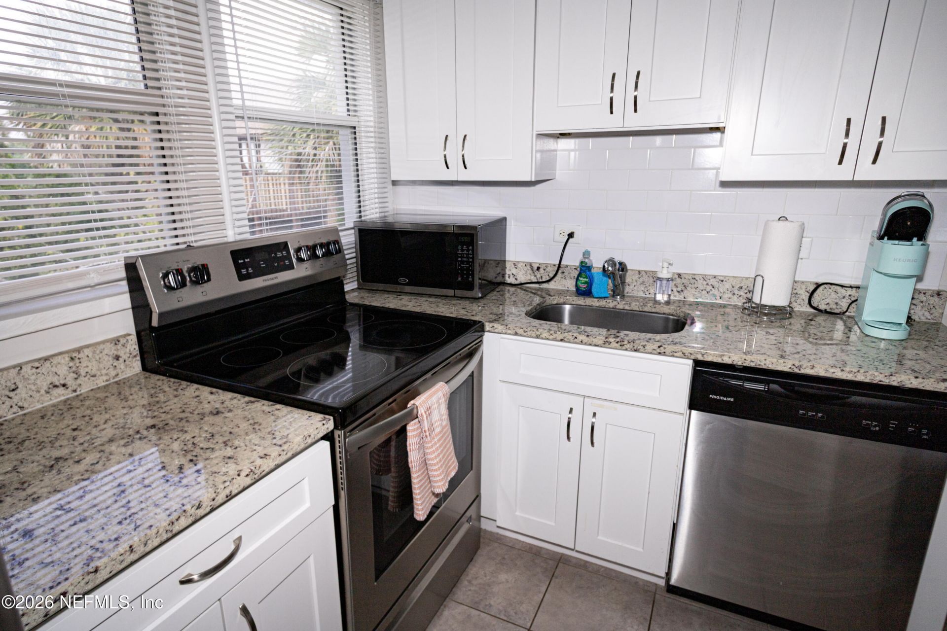 215-217 N 12th Avenue, Jacksonville Beach, FL 32250 Photo