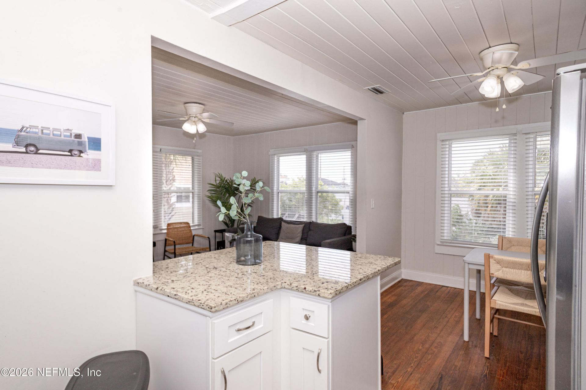 215-217 N 12th Avenue, Jacksonville Beach, FL 32250 Photo